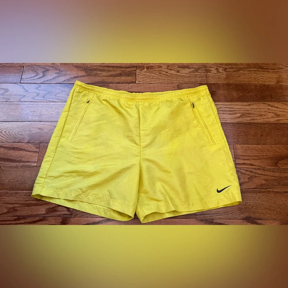 Vintage 90’s Nike Shorts Lined Drawstring Unisex Sz XL 16/18